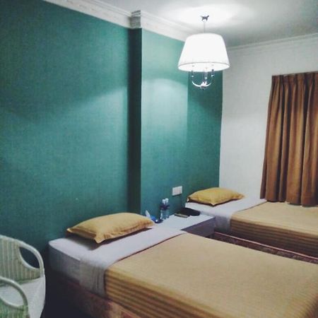 Orion Hotel Batam Экстерьер фото